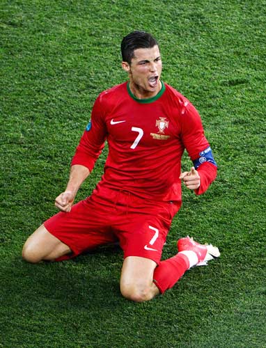 半场战报：拉齐奥0-0卡利亚里，扎卡尼、马鲁西奇造险（半场速递：拉齐奥0-0卡利亚里，扎卡尼与马鲁西奇先后制造险情）