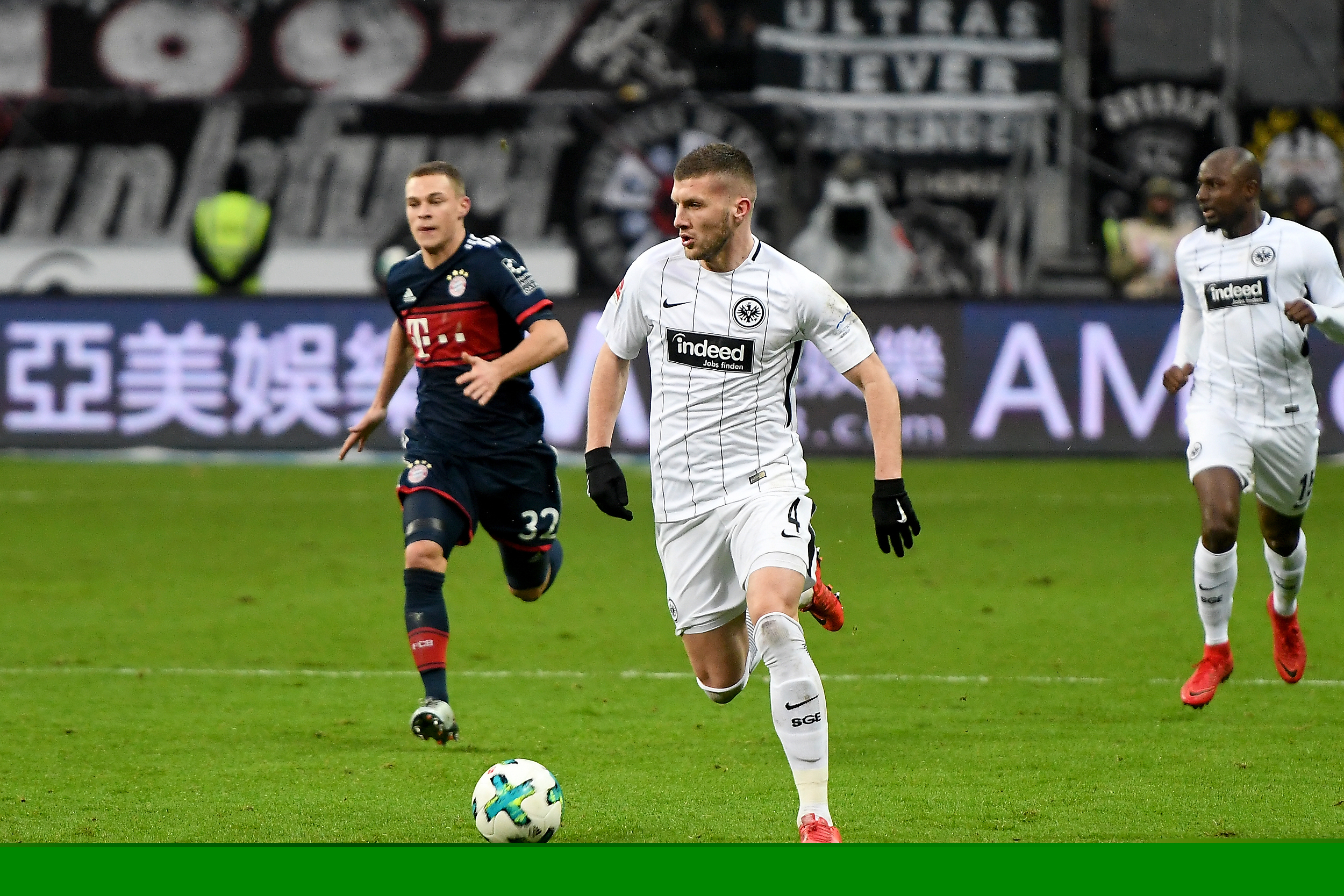 皇马2024年射手榜：姆巴佩半年14球高居第二（姆巴佩半年14球，位列皇马2024射手榜次席）