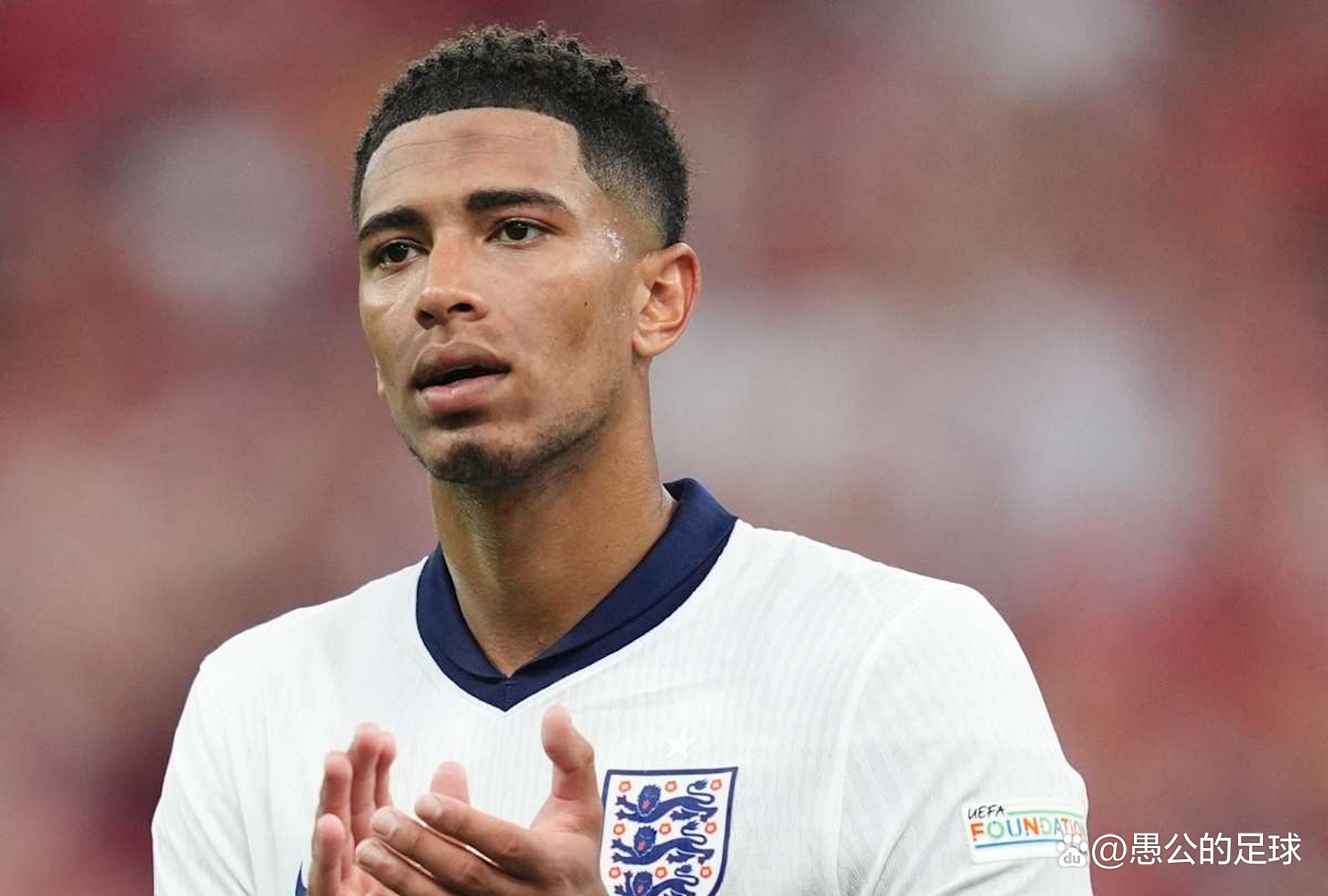 陈梦和黄子韬切磋乒乓球 黄子韬精准狙击陈梦笑点（陈梦与黄子韬乒乓过招 黄子韬精准拿捏陈梦笑点）