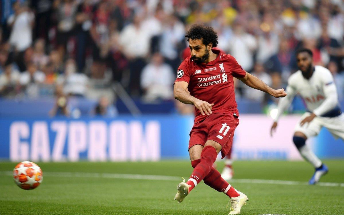 门将精彩救险，引领球队渡过危机