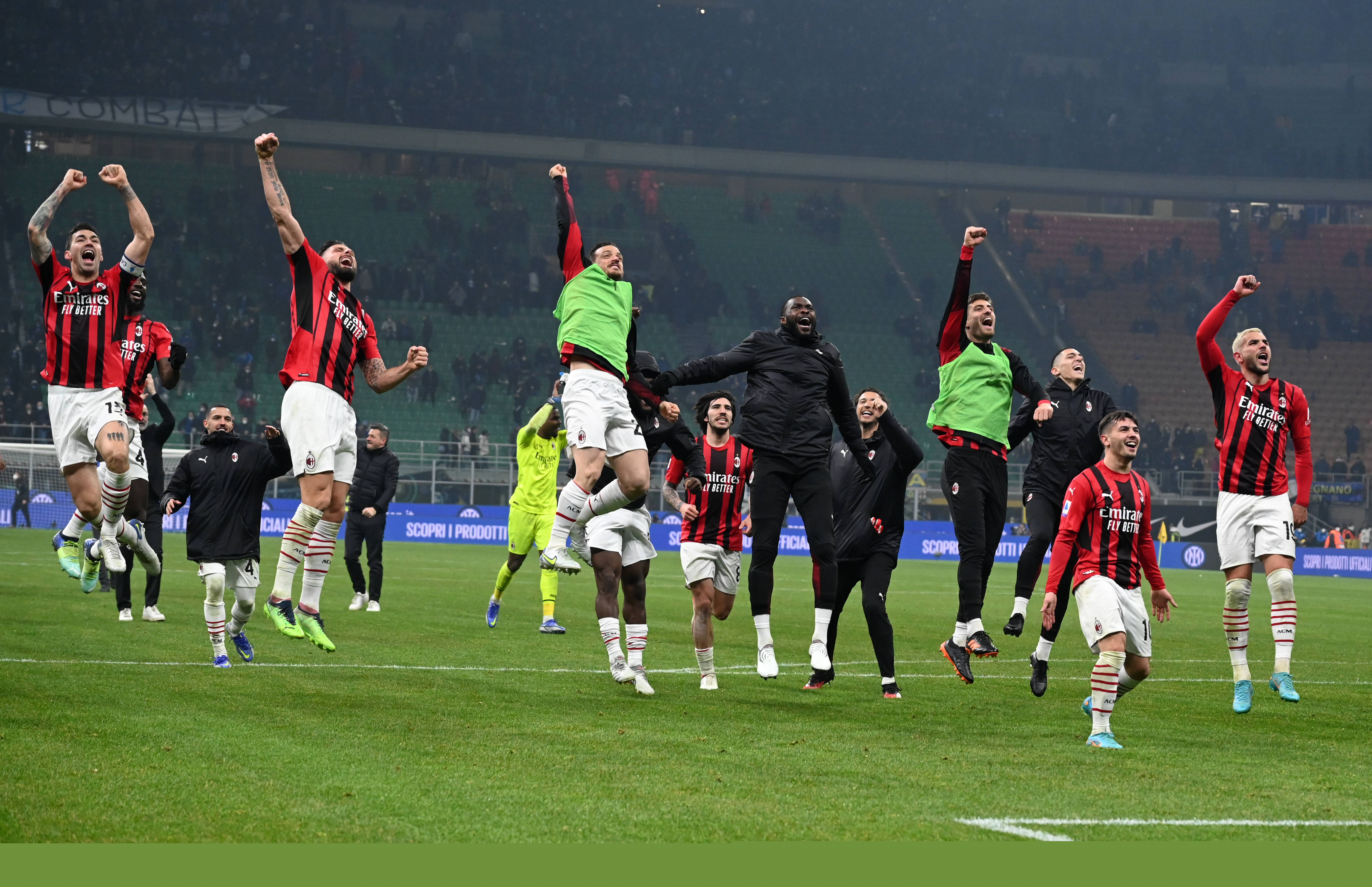 西媒：欧洲没球队愿满足维尼修斯薪资要求，和沙特没正式协议（西媒：欧洲俱乐部无人愿匹配维尼修斯薪水，尚未与沙特达成正式协议）