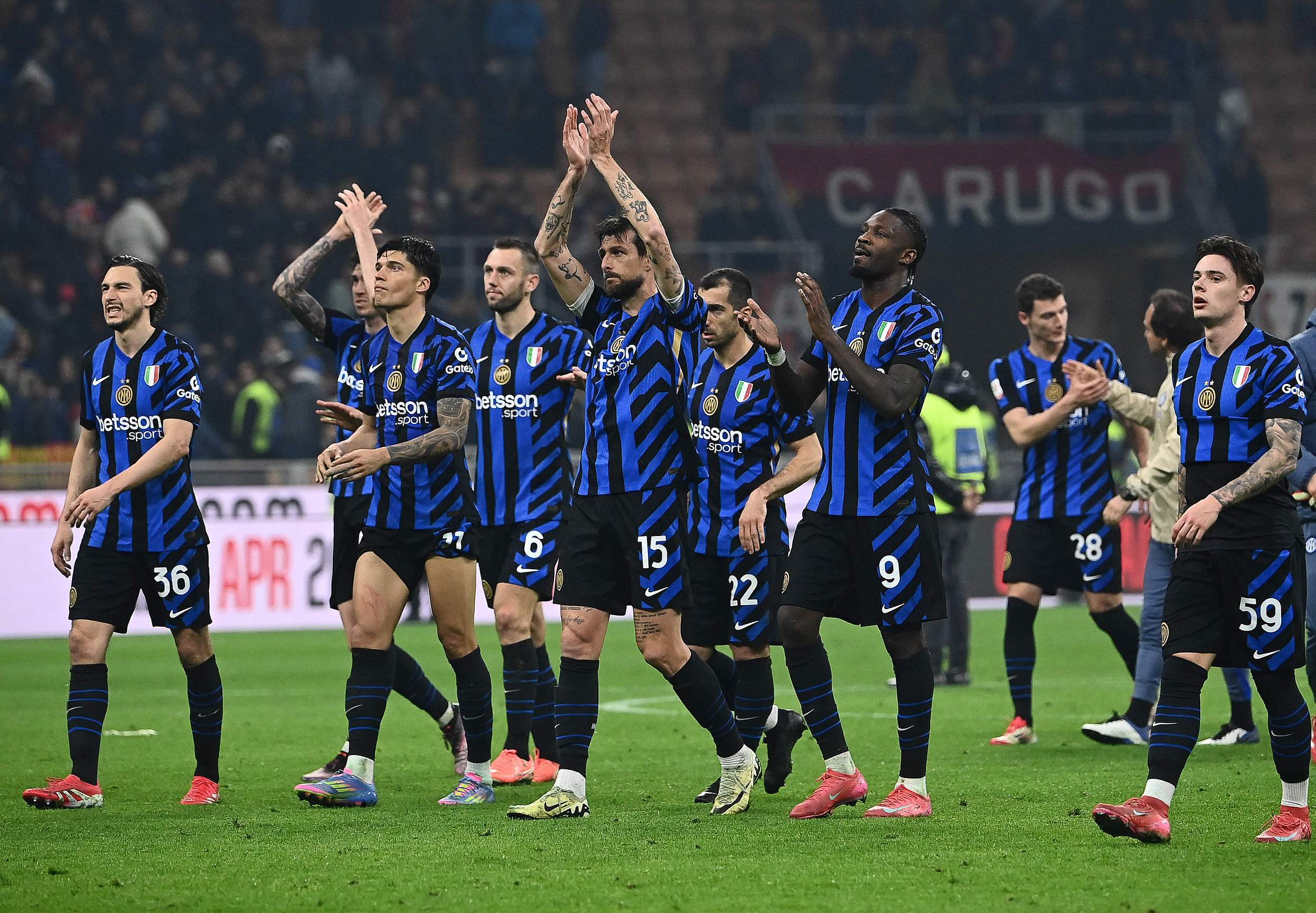 谌贻琴出席国家足球青训中心揭牌仪式（谌贻琴到场见证国家足球青训中心揭牌）