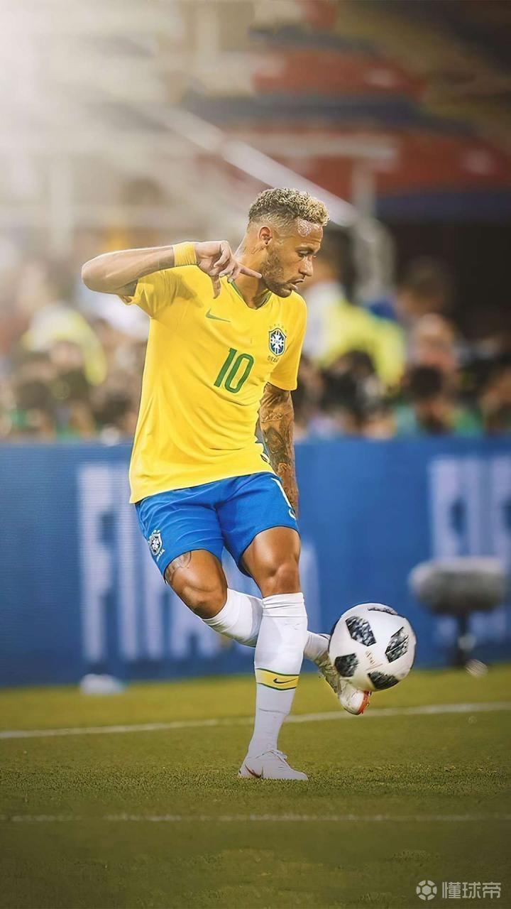 太阳报：雷德克纳普价值500万英镑的住宅遭遇入室盗窃（太阳报：窃贼闯入雷德克纳普估值500万英镑的豪宅）